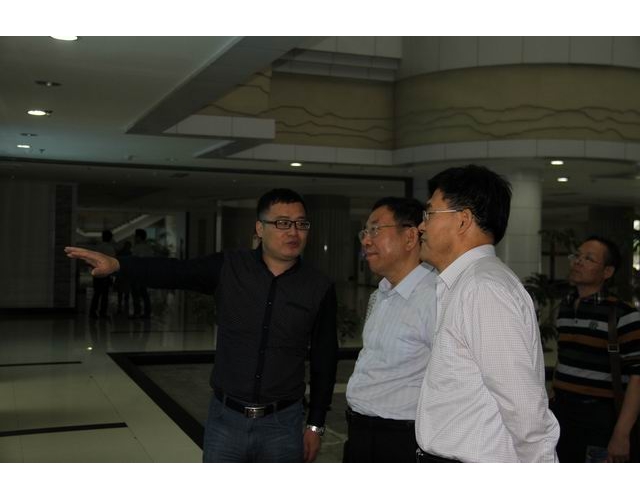 陕西科技大学校长姚书志一行来我室调研