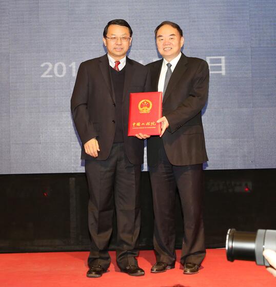 热烈祝贺我室学术委员会委员张福锁教授当选中国工程院院士