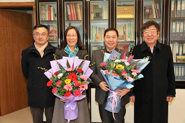 吴普特等校领导慰问我室专家