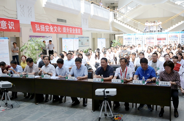 我室举办“实验室安全月”启动会